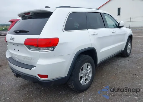 2015 Jeep Grand Cherokee Laredo z USA, uszkodzony, nr VIN 1C4RJFAG9FC935933